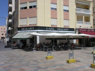 Cafe Mozart